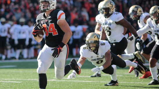 Oregon State RB Ryan Nall will enter the NFL draft