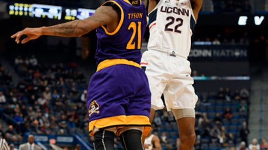 UConn gets first conference win, 70-65 over East Carolina (Jan 06, 2018)