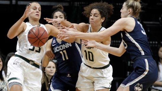 Collier has 4th double-double, No. 1 UConn routs USF 100-49 (Jan 06, 2018)