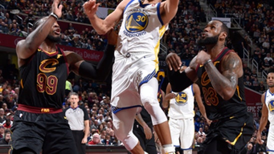 Road Warriors: Durant's 32 leads NBA champions past Cavs (Jan 15, 2018)