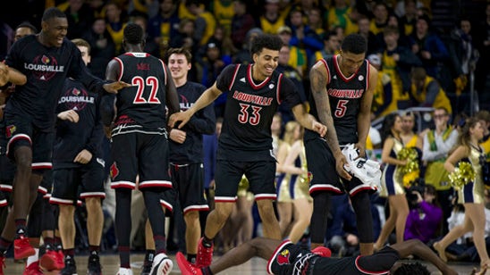 Spalding scores 23, Louisville beats Notre Dame 82-78 in 2OT (Jan 16, 2018)