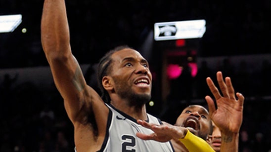 Spurs' Leonard out indefinitely to continue injury rehab