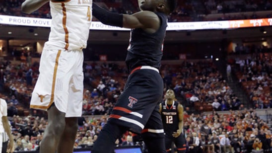 Roach scores 20 as Texas beats No. 8 Texas Tech 67-58 (Jan 17, 2018)