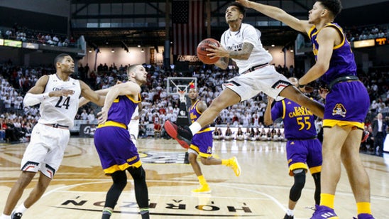 No. 12 Cincinnati tops East Carolina for 10th straight win (Jan 20, 2018)