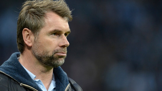 Hamburg hires Hollerbach as coach in bid for survival