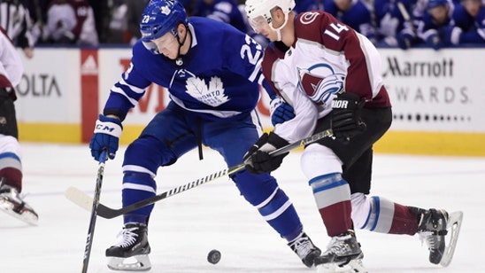 Comeau leads Avalanche past Leafs for 10th straight win