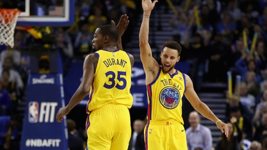 Durant has triple-double, Warriors hit 21 3s to beat Wolves (Jan 25, 2018)