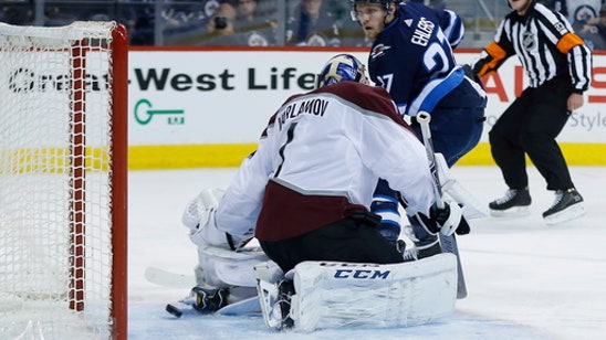 Hellebuyck gets 5th shutout, Jets beat Avalanche 3-0