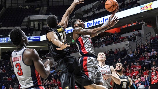 Robertson, Porter help Missouri beat Ole Miss 75-69