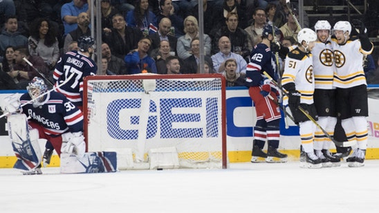 Bergeron scores twice, Bruins rout Rangers 6-1