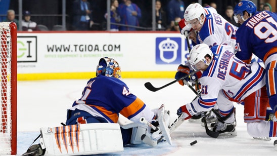 Halak stops 50 shots, Islanders beat Rangers 3-0