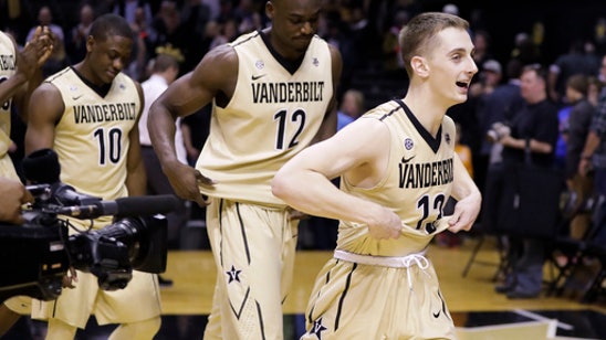 Vandy extends home winning win streak by beating Florida