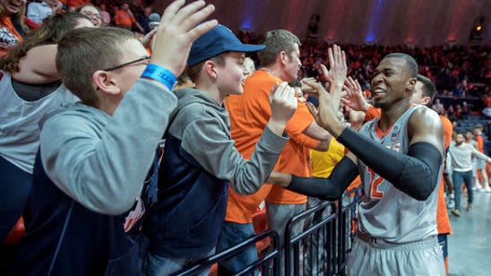 Black’s career-high 28 pushes Illinois past Nebraska 72-66
