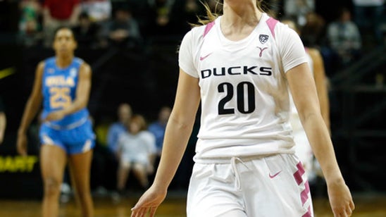 Oregon looks to hold off Stanford for regular-season title