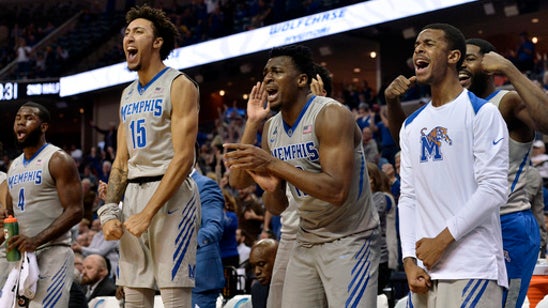Thornton, Rivers lead Memphis past No. 23 Houston