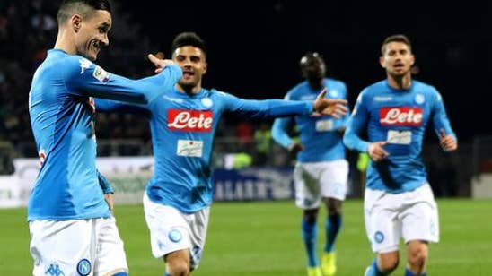 Napoli routs Cagliari 5-0 to open up 4-point lead over Juve