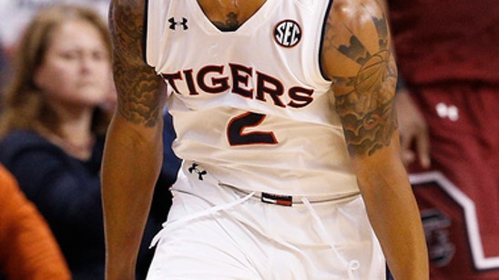 No. 14 Auburn wins SEC title, 79-70 over South Carolina