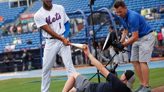 Yanks’ Boone, Mets’ Callaway meet as new New York managers