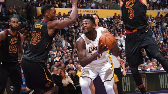 Julius Randle’s 36 lead Lakers past LeBron’s Cavs, 127-113