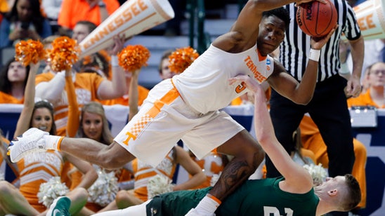 NCAA Latest: SEC with most teams left chasing Sweet 16
