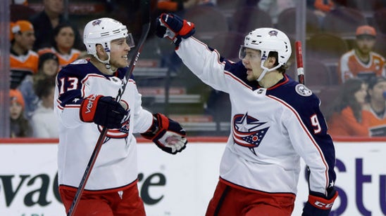 Atkinson’s hat trick lifts surging Blue Jackets over Flyers