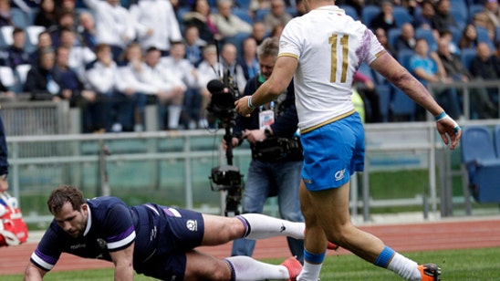 6N: Scotland beats Italy 29-27 with late Laidlaw penalty