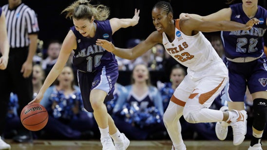 White scores 17 and Texas rolls over Maine 83-54