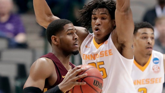 Prayer answered again: Loyola tops Tennessee on late jumper