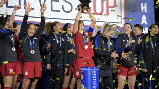United States tops FIFA women’s rankings, England No. 2
