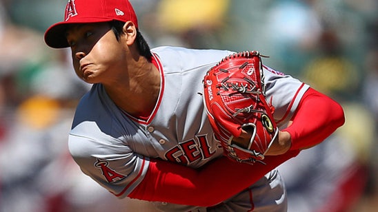 Phillies reliever unwraps rare Ohtani card on snow day