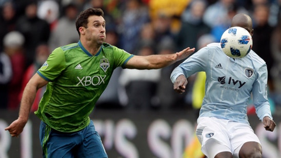 Zusi's goal lifts Sporting KC to 2-2 draw with Sounders (Apr 15, 2018)