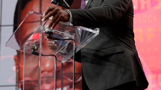 Chiefs trade up for Ole Miss DE Breeland Speaks in 2nd round