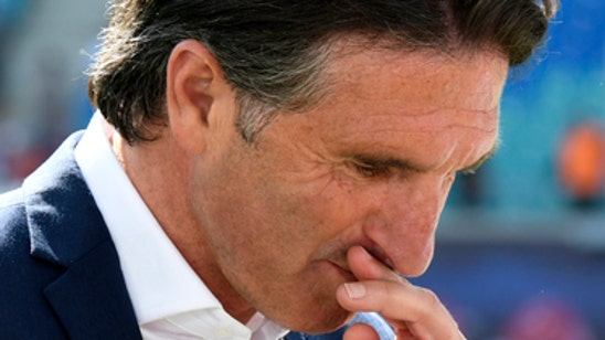 Hamburg, Wolfsburg’s relegation scrap postponed to final day