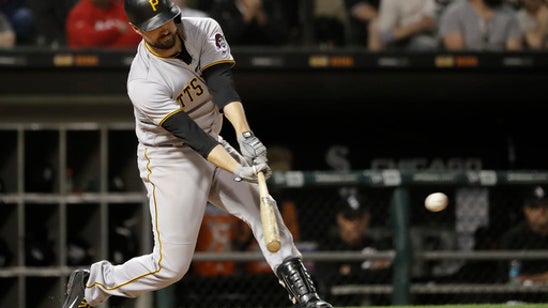 Glasnow gets key hit as Pirates rally past White Sox 10-6