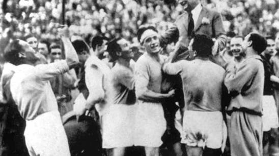 WORLD CUP: With war looming, Italy dons black in 1938
