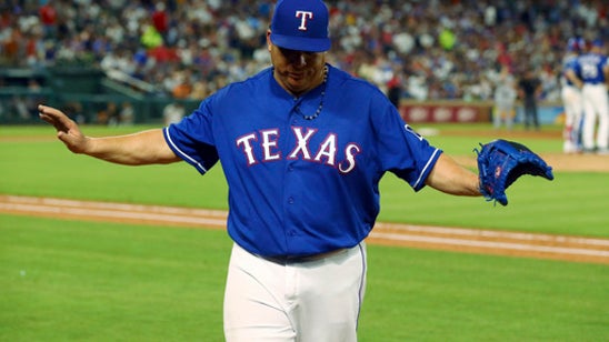 Torres homers twice of Colon as Yankees beat Rangers 8-5