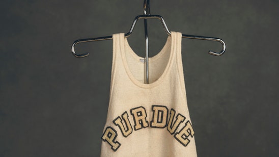 Brees nabs Wooden jersey for Purdue to display