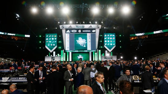 Puck-stopping patience: Teams wait on goalies at NHL draft