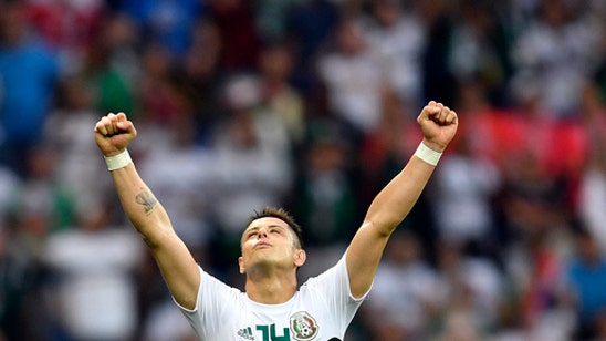 Mexico wins again at World Cup, beats South Korea 2-1