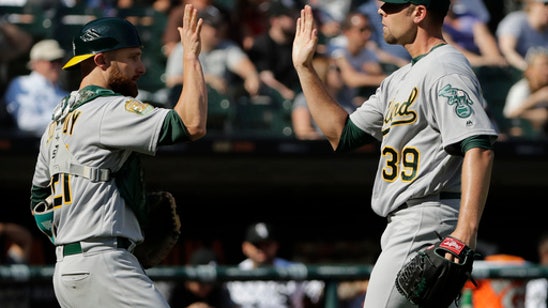 Martini gets 1st big league hit, Athletics top White Sox 7-6