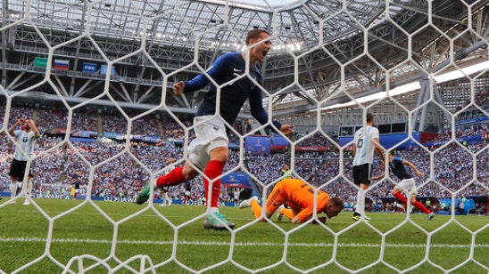 Benjamin Pavard, like Lilian Thuram, scores at World Cup