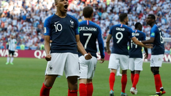 Neymar urged to stop acting, win titles to get FIFA award