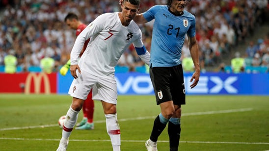 Uruguay forward Edinson Cavani has left calf injury
