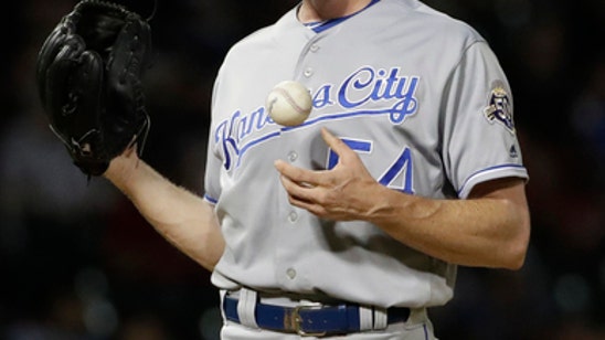 Garcia gets 3 hits as White Sox beat Royals 9-6