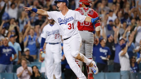 Muncy homers, singles in go-ahead run; Dodgers top Angels