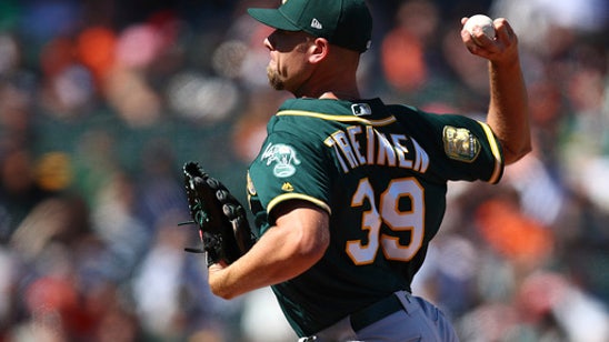 Piscotty homers to keep A’s rolling in 6-2 in over Giants