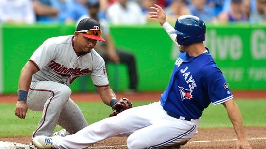 Diamondbacks acquire infielder Eduardo Escobar from Twins