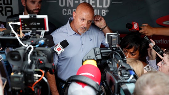 Nationals hold onto Harper, hoping for another playoff run