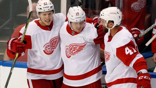 Nyquist scores winner in OT, Red Wings beat Panthers 4-3