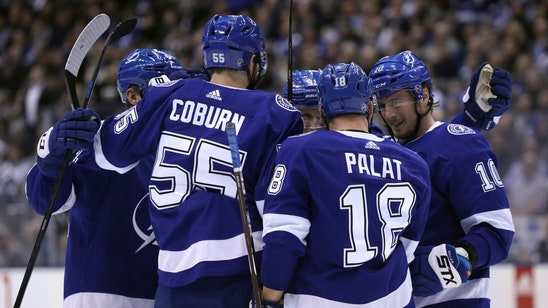 Johnson, Paquette lead Lightning past Maple Leafs 6-2